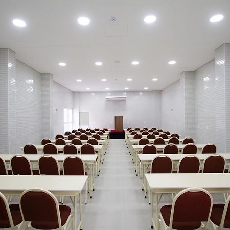 Hotel Confiance Barigui กูรีตีบา ภายนอก รูปภาพ