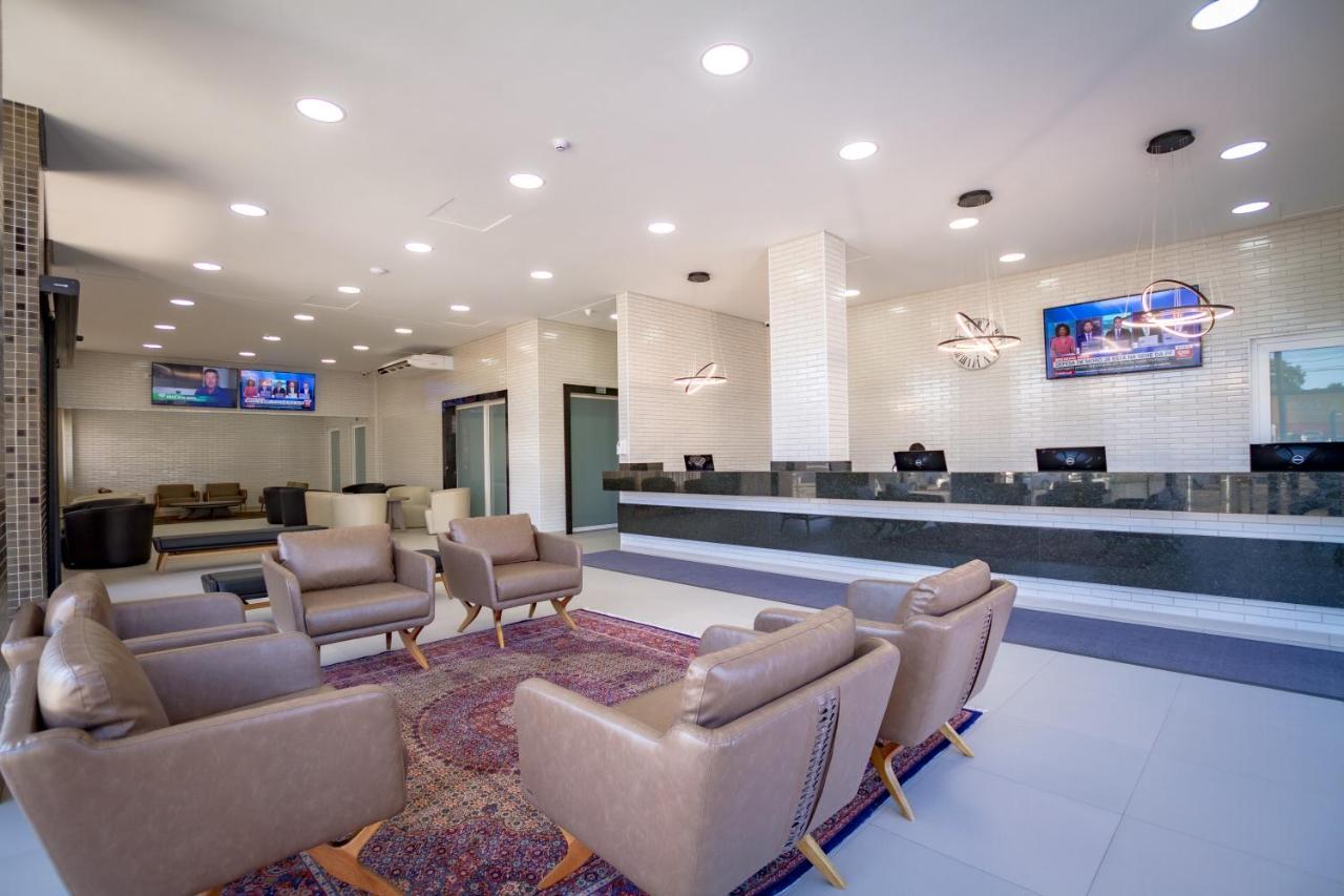 Hotel Confiance Barigui กูรีตีบา ภายนอก รูปภาพ
